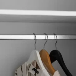 Armadio Camera da Letto 3 Ante Asta Appendiabiti Ripiani Bianco