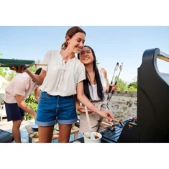 Barbecue a Gas Campignaz 3 Fuochi Coperchio Termometro Acciaio Nero