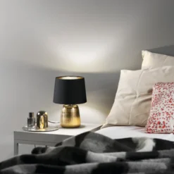 Lampada da Tavolo in Ceramica Oro con Paralume Nero Elegante Lampadina E14