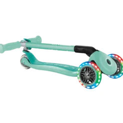 Monopattino a 3 Ruote Bambini Verde Menta Pieghevole Luci LED 50 kg