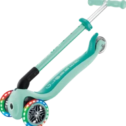 Monopattino a 3 Ruote Bambini Verde Menta Pieghevole Luci LED 50 kg