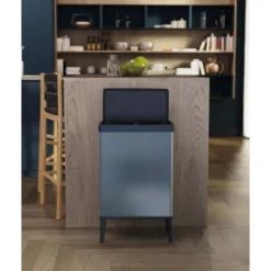 Pattumiera Keter 54L Blu Perlato Apertura Push per Cucina con Gambe