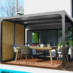 Pergola Bioclimatica in Alluminio 240x300 con Frangisole Simil Legno