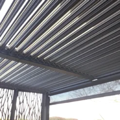 Pergola Bioclimatica in Alluminio 360x300 cm con Tenda e 5 Pannelli