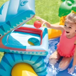 Piscina Gonfiabile Bambini Scivolo Canestro Spruzzatori 249x191x109 cm