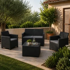 Salottino da Esterno 4 Posti in Resina Effetto Rattan con Tavolino