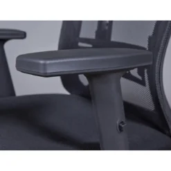 Sedia da Ufficio Nera in Rete Ergonomica con Ruote