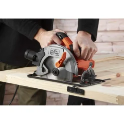 Sega Circolare Black & Decker Tagli Precisi 1500W con Protezione Lama