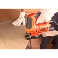 Seghetto Alternativo Black+Decker 400W Velocità Variabile Taglio Inclinato