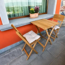 Set Tavolino e 2 Sedie in Legno Tavolo Pieghevole con Cuscini da Esterno