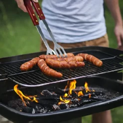 Set Utensili Barbecue 18 Pezzi in Acciaio Cromato con Manico in Legno
