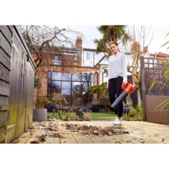 Soffiatore Black & Decker con Batteria a Litio Soffia Foglie per Giardino