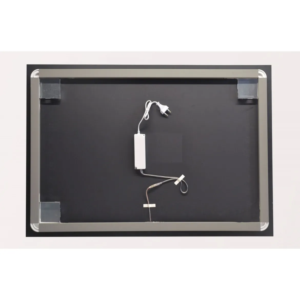 Specchio Moderno Rettangolare da Bagno 110x80 con Illuminazione a Led