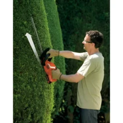 Tagliasiepi Black+Decker a Batteria 18V Ricaricabile Doppia Lama 45cm
