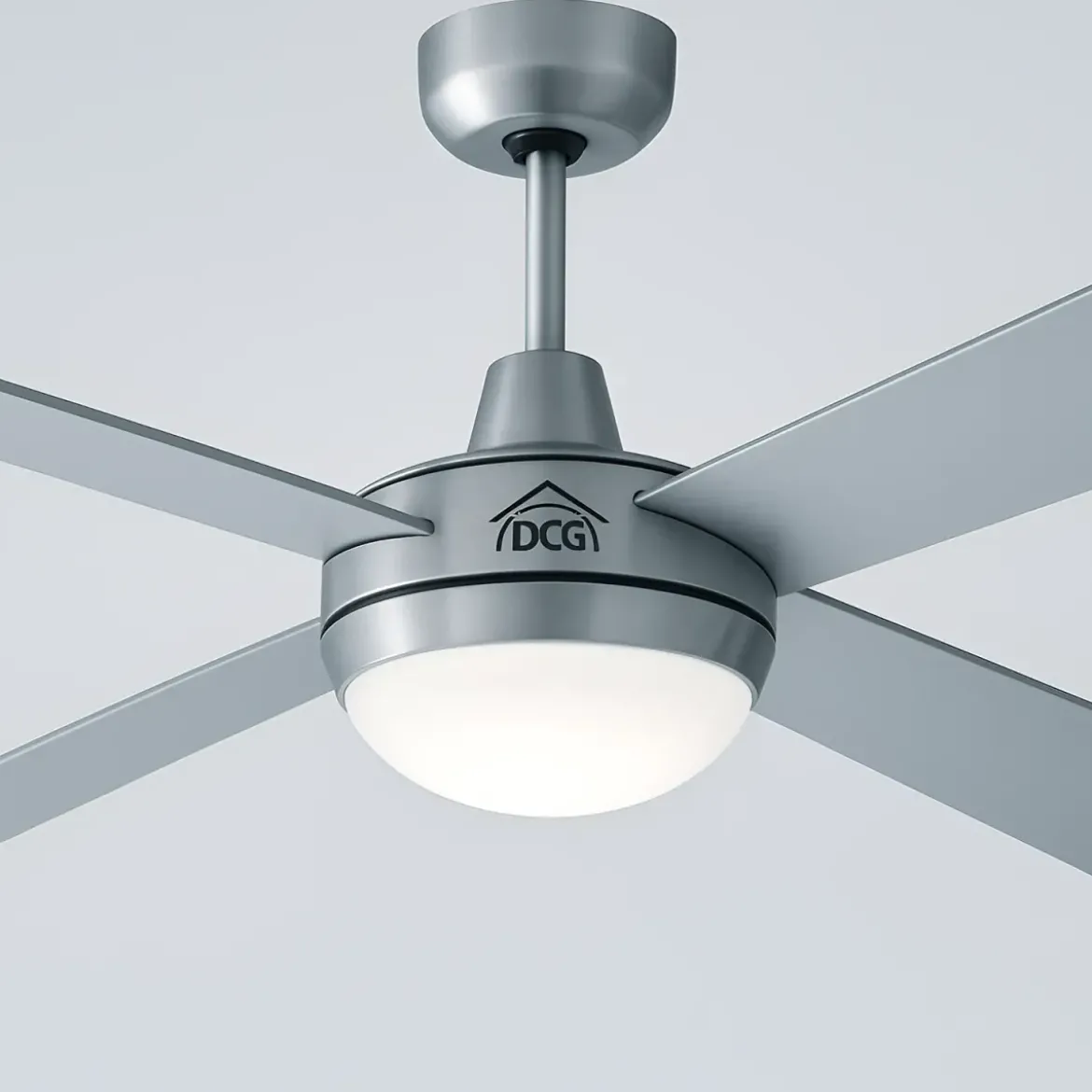 Ventilatore da Soffitto 4 Pale in Legno Ø132 cm Luce e Telecomando 60W